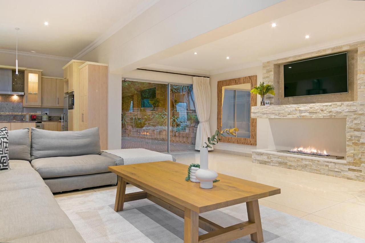 Luxury Serviced Mountain Villa In Constantia Cape Town Dış mekan fotoğraf